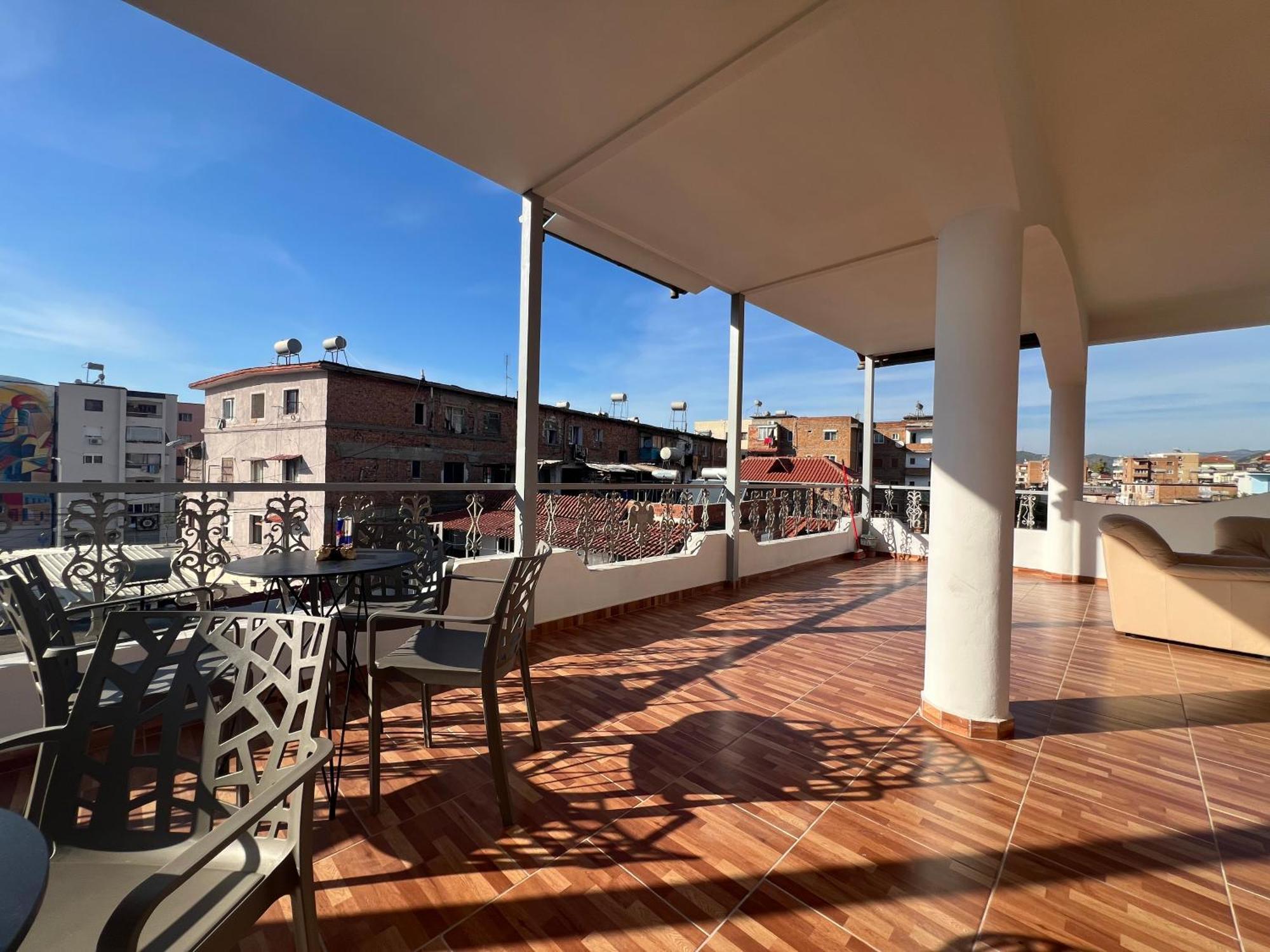 Villa Ensalv Berat - Apartment - Room - Penthouse Bagian luar foto